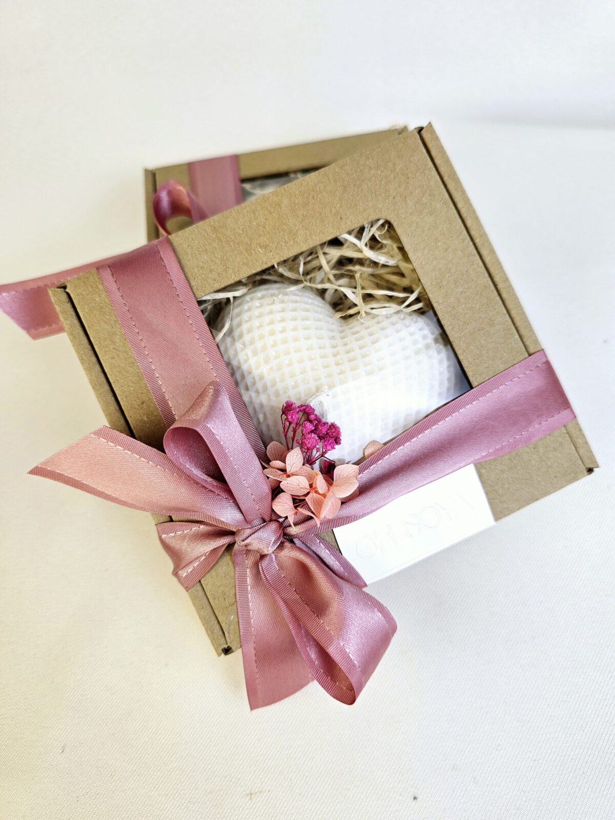 Świece sojowe jako ekologiczny prezent – pomysły na piękne i świadome podarunki